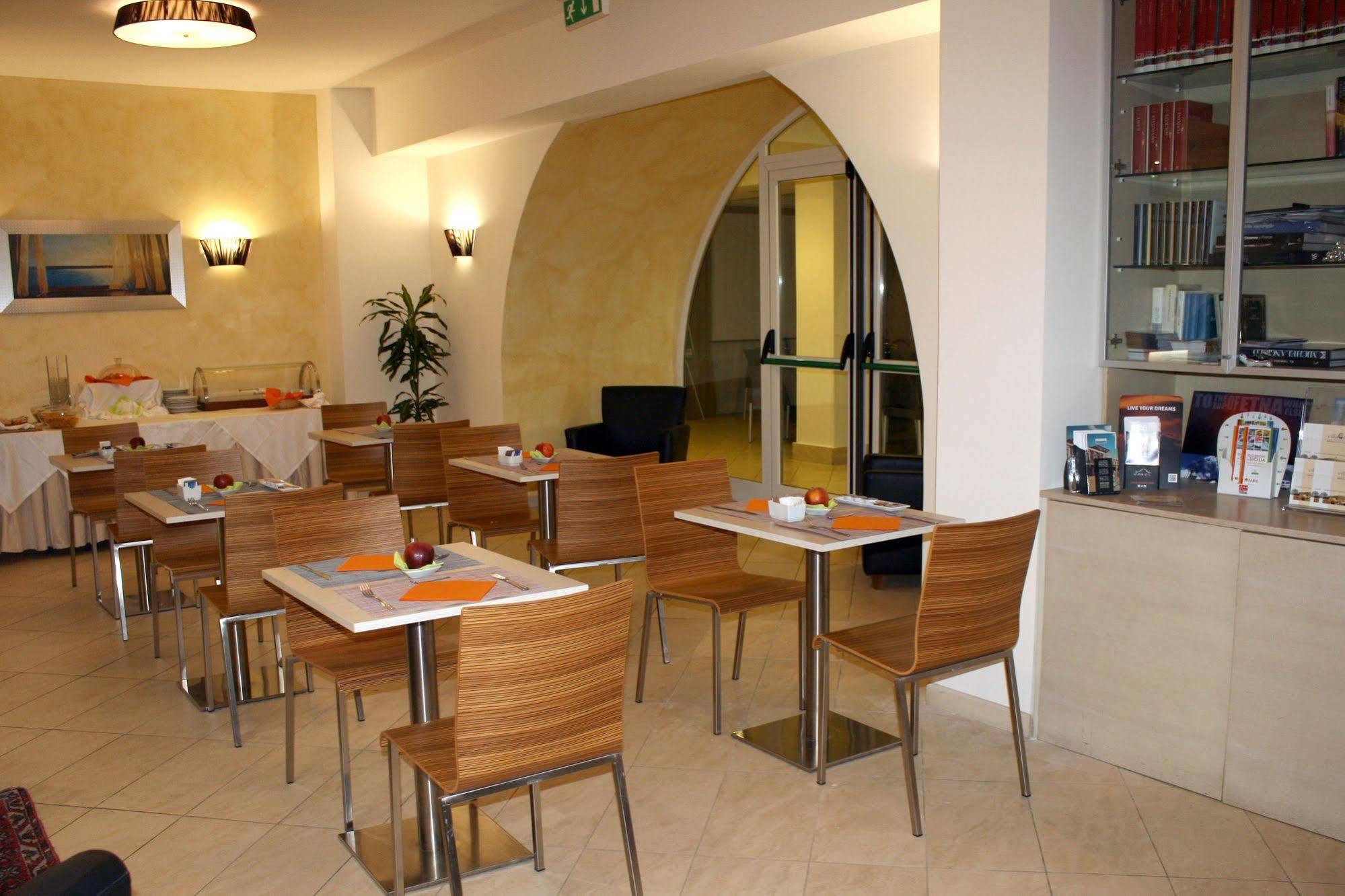 Hotel Villa Cibele Catane Extérieur photo