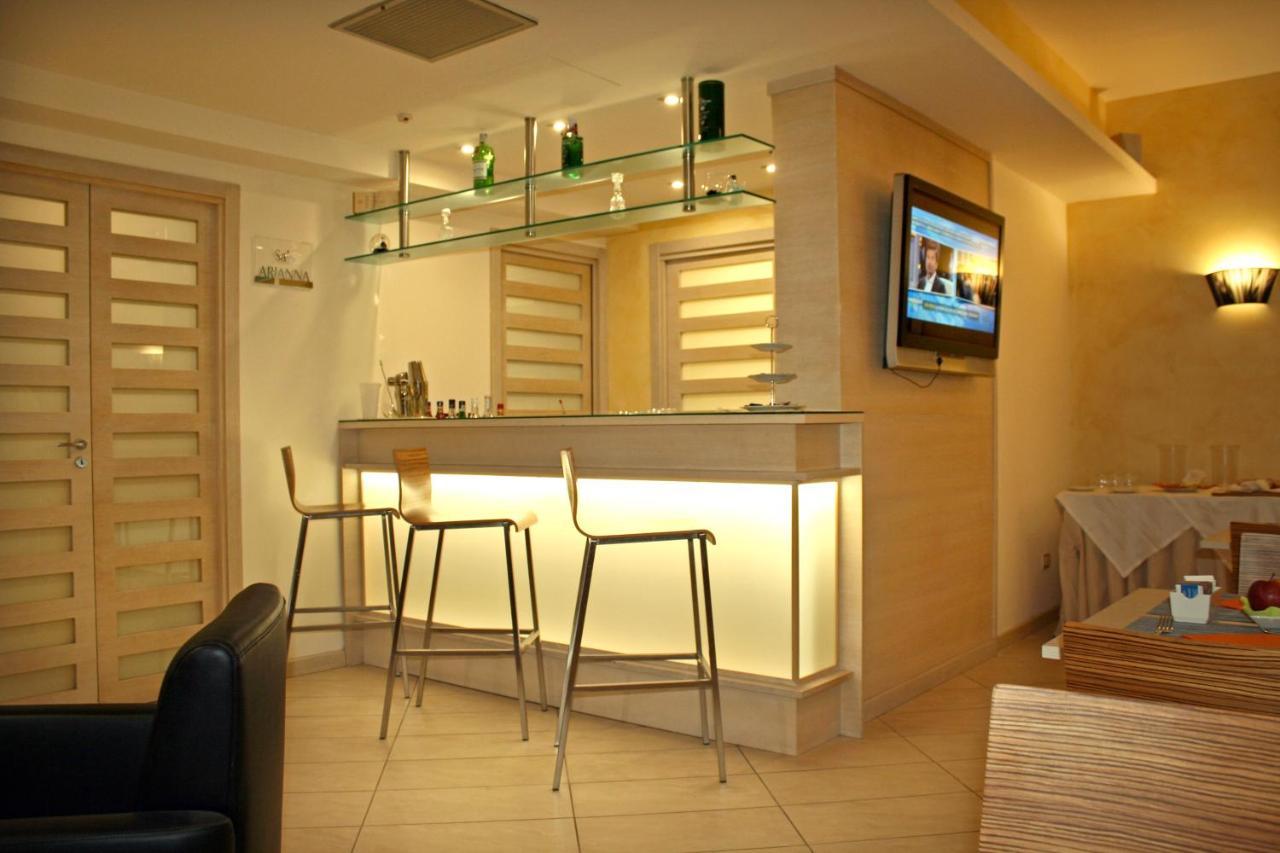 Hotel Villa Cibele Catane Extérieur photo